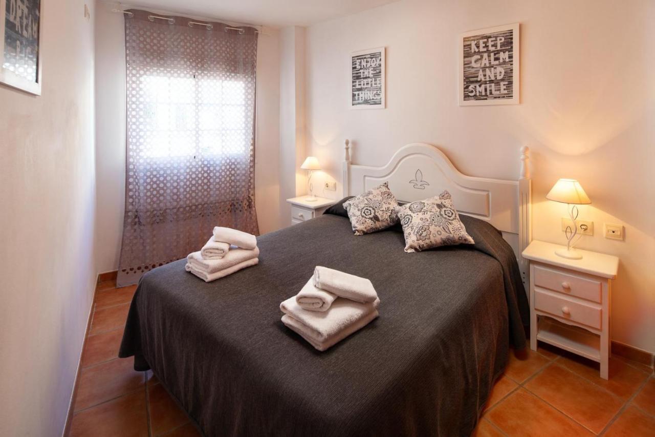 Cozy Apartment Near The Beach In La Carihuela B Torremolinos Exteriör bild